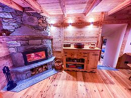 Modern Family Chalet Stunning Mountain