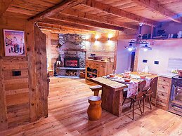 Modern Family Chalet Stunning Mountain