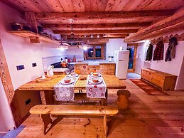 Modern Family Chalet Stunning Mountain