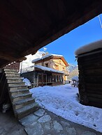 Modern Family Chalet Stunning Mountain