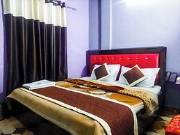 Hotel Shiva & is