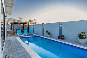 La Perla 2br2ba Home w Private Pool Patio BBQ