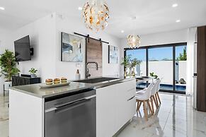 La Perla 2br2ba Home w Private Pool Patio BBQ