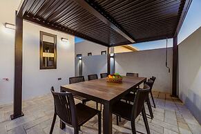 La Perla 2br2ba Home w Private Pool Patio BBQ