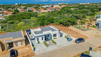 La Perla 2br2ba Home w Private Pool Patio BBQ