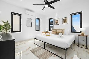 La Perla 2br2ba Home w Private Pool Patio BBQ