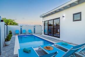 La Perla 2br2ba Home w Private Pool Patio BBQ