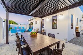 La Perla 2br2ba Home w Private Pool Patio BBQ