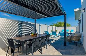 La Perla 2br2ba Home w Private Pool Patio BBQ