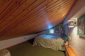 Welcoming 3BR Flat with parking in Verrand