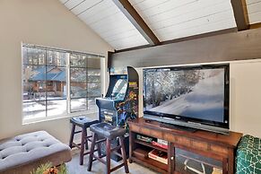 Bear Paws and Rest Retreat #2542