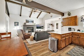 Bear Paws and Rest Retreat #2542