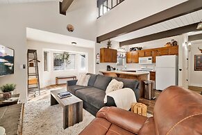 Bear Paws and Rest Retreat #2542