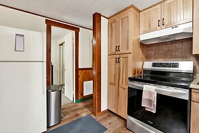 Green Squirrel Chateau #2484