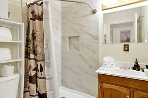 Green Squirrel Chateau #2484