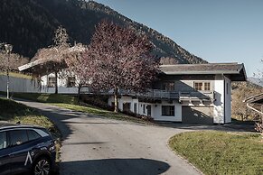 Chalet Pirchhof by MYALPS