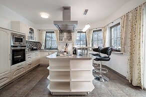 Chalet Pirchhof by MYALPS