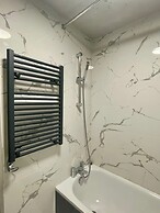 Baker Street Apartments