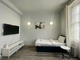 Baker Street Apartments