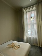 Baker Street Apartments