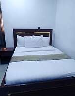 BRICK ROCK HOTEL AND SUITES