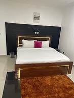 BRICK ROCK HOTEL AND SUITES