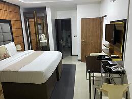 BRICK ROCK HOTEL AND SUITES