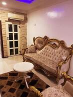 BRICK ROCK HOTEL AND SUITES