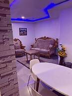 BRICK ROCK HOTEL AND SUITES