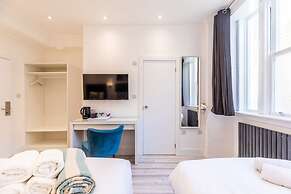 The Chapter - Leisure Inn Hotel