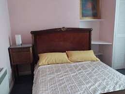 Golden Tides Seaside Retreat in Saint Leonards