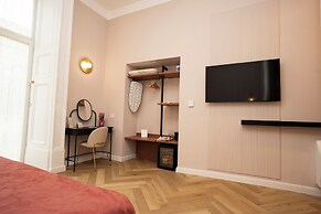 Boutique Luxury Suite