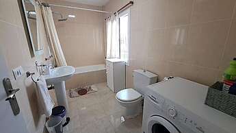 2 Bed Villa - Sleeps 5 - Private Pool & Garden