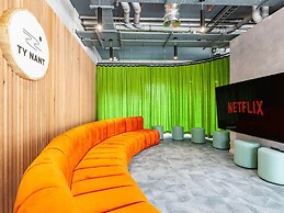 Student Only Ty Nant