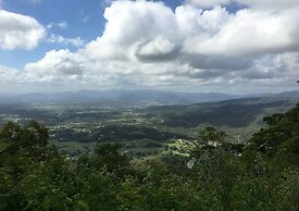 Escape to Warner's Hidden Gem - Private Pool & Relaxing Oasis