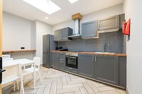 Ewings Bar & Self-Catering Accommodation