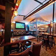 Ewings Bar & Self-Catering Accommodation