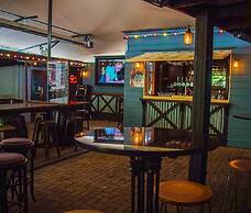 Ewings Bar & Self-Catering Accommodation