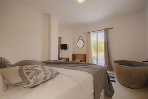 Olive Grove Suites Boutique Hotel
