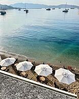 Surfer Caravan Gastro Pub and Suites