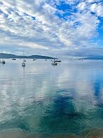 Surfer Caravan Gastro Pub and Suites