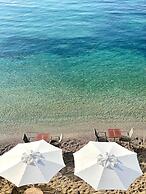 Surfer Caravan Gastro Pub and Suites