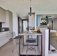 Surfer Caravan Gastro Pub and Suites