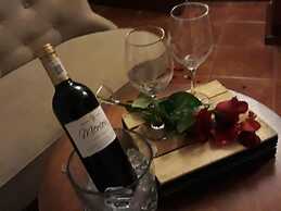 HOTEL VILLA BLANCA SUITES