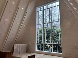 Cozy Holiday Home for 2