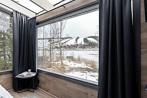 Private & Luminous Suite with lake views