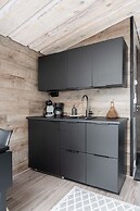 Private & Luminous Suite with lake views