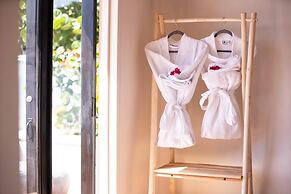 Galleon Beach Resort