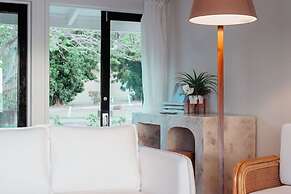 Galleon Beach Resort