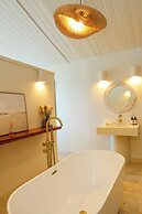 Galleon Beach Resort